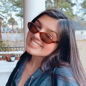 Meet your Posher, Maegan